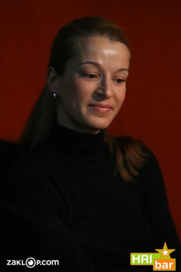 Maa Derganc - obraz, Katarina Kresal - glas.